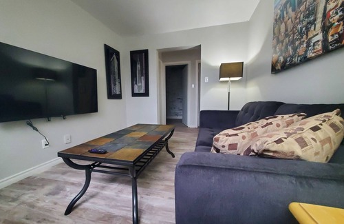 Algoma District Apartment | Central Private 1BR Apt. w/Free Prkg + Fast Wi-Fi