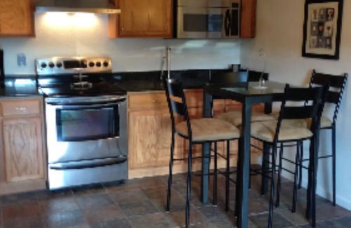 Glenwood Grove - North Iris Condo | Central, Remodeled, 2-Bdrm Suite Retreat!