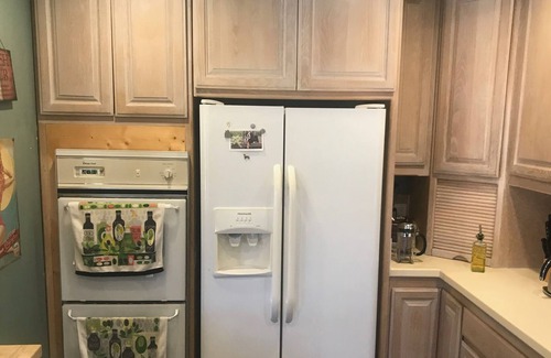 Clairemont House | Central San Diego 3b/2b house with yard. Pet friendly.