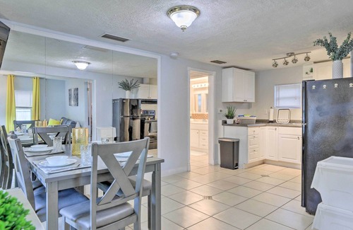 Sarasota House | Central Sarasota Home: 8 Mi to Siesta Key!