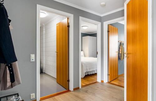 Haugesund Apartment | Central sea house apartment - 2 BR - Free parking