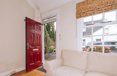 Portobello House | Central & Snug 1BD House - Portobello