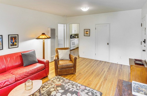 South Pasadena Apartment | Central South Pasadena Apt, 3 Mi to Rose Bowl