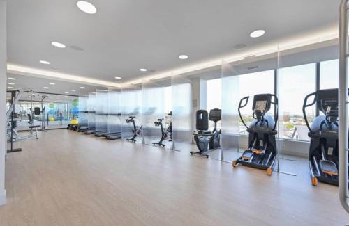 Central Square Apartment | Central Square 3BR Condo with Downtown View Gym and Parking