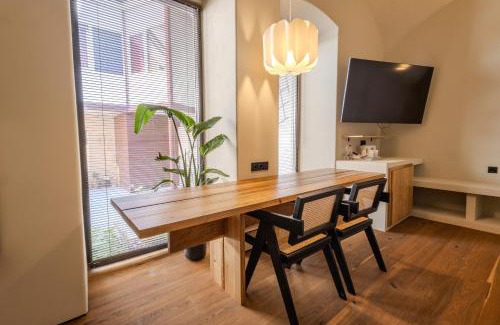 Chernovtsy Apartment | Central Square Apartments - Центральна площа міста