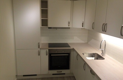 Narvik Apartment | Central Station Retreat (H77A)