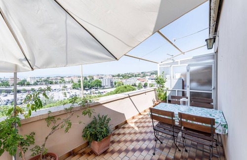 Pescara Apartment | Central Station Terrace Apartment near the sea
