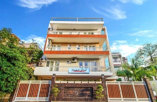 Gurugram Apartment | Central Stay, Medical Ease 2BHK