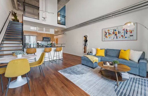 Atlantic Station Area Apartment | Central & Stylish Loft - 2Bed/2Bath - Atlantic Station 2nd Floor - near GA Tech