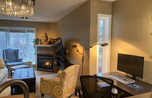 Killarney House | Central & Sunny Calgary Townhouse