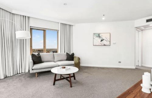 The Rocks Apartment | Central Sydney Apartment with Pool, Sauna & Gym