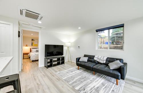 Central Tacoma House | Central Tacoma Getaway - 3 Mi to Downtown!