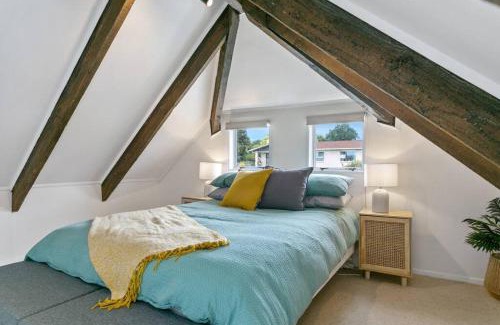 Richmond Heights House | Central Taupo Pet Friendly Retreat With Heat Pumps and Garden