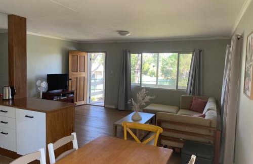 Atherton House | Central, Tidy and Private 3 Bedroom