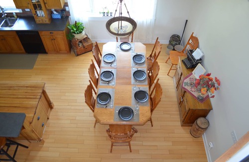 Cardston House | ☀️Central to Waterton & Glacier National Parks - Country Living - at it's best