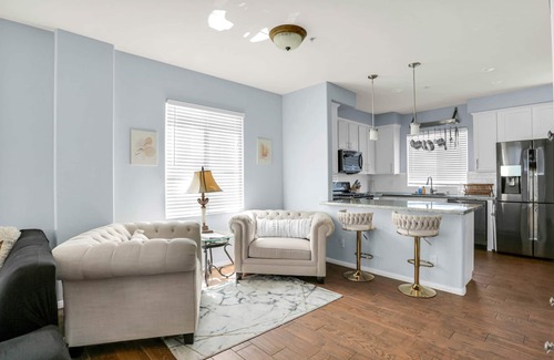 Linda Vista Condo | Central Townhouse, 3 Bed, Garage- W/D- HVAC