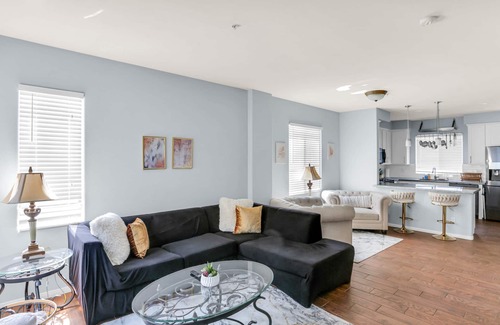 Linda Vista Condo | Central Townhouse, 3 Bed, Garage- W/D- HVAC