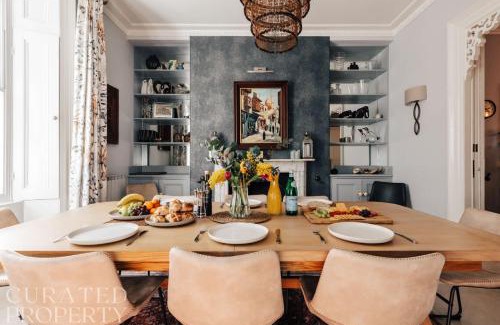 Upper Town House | Central Townhouse with Garden & Free Parking