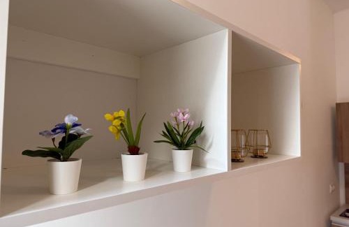 Wiener Neustadt Apartment | Central Urban Studio