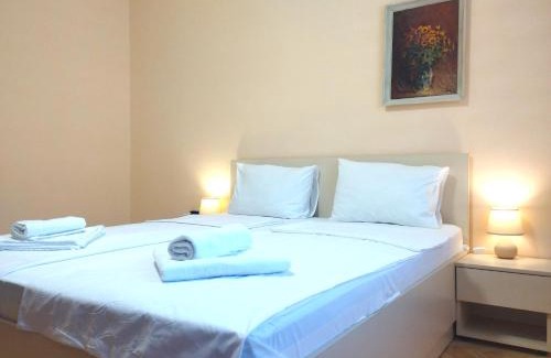 Plovdiv Center Apartment | Central Vintage Apartment for 6 Guests & Private Parking