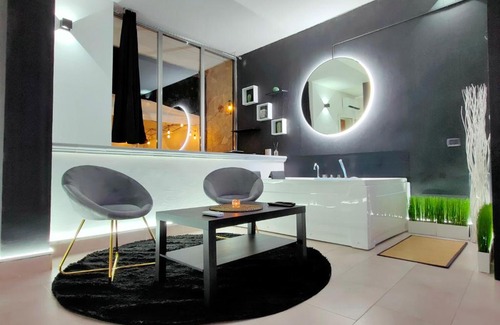 Municipio 4 Apartment | Central Wellness Suite