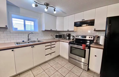 South Central House | Central with everything you need and more