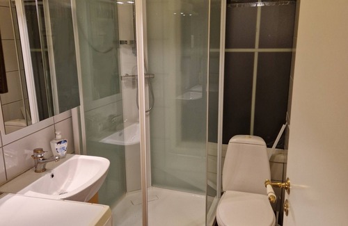 Tromso Condo | Central With Nice View, Kingsize Bed, Free Wi-fi