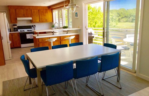 Woods Hole House | Central Woods Hole Village Waterfront: Sep and Oct At 20% Off!