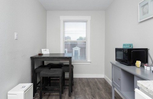 Del Mar Apartment | CentralCozy1BDR+PetsOK+Extended Stay Discount