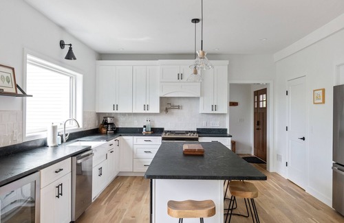Waterbury Center House | Centrally Located w/easy access to Stowe and MRV
