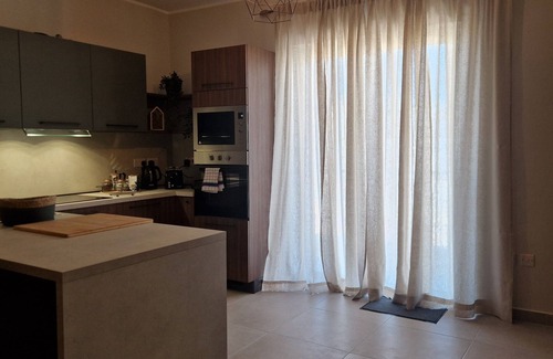 Qawra Apartment | Centrally located, well equipped, stylish flat.with sea views n