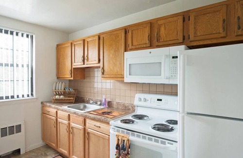 Albany Apartment | Centrally Located 10 mins from Airport, Downtown and Malls Apartment.
