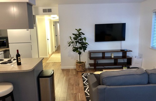 Chico Apartment | Centrally Located 2 bd in Downtown Chico