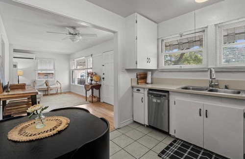 La Crescenta House | Centrally Located 2-bedroom, 1-bath Cottage with Mountain Views & Private Deck