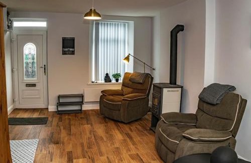 Omagh Apartment | Centrally located 2 bedroom house with garden