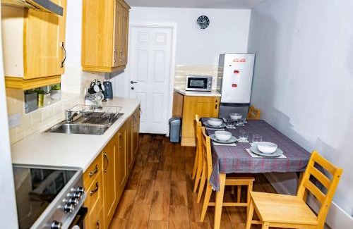 Omagh Apartment | Centrally located 2 bedroom house with garden