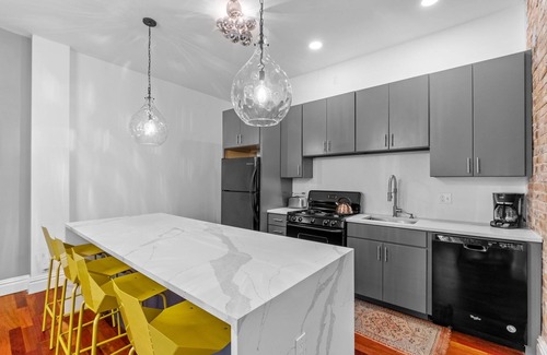 Tower Grove East House | Centrally Located 2 BR w/Workout Area & Private Parking
