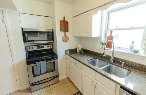 Midtown Apartment | Centrally Located 2BR Overton Square Unit 1