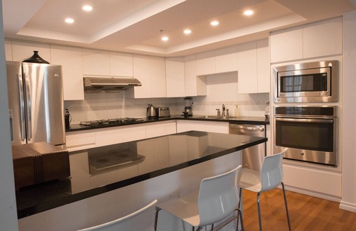 Central Condo | Centrally located 3 bedroom penthouse with stunning views.