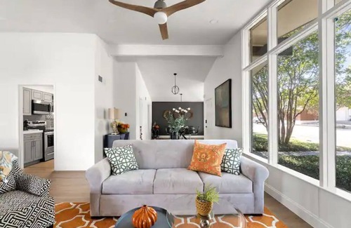 North Dallas House | Centrally located 3 bedroom luxury retreat