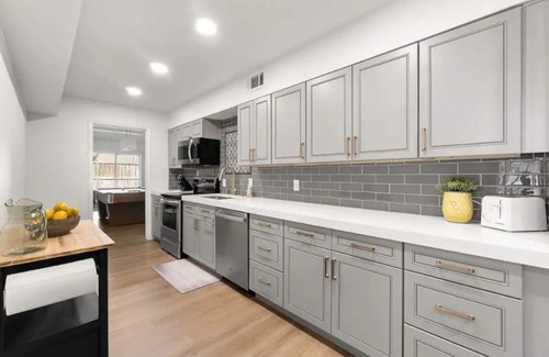 North Dallas House | Centrally located 3 bedroom luxury retreat