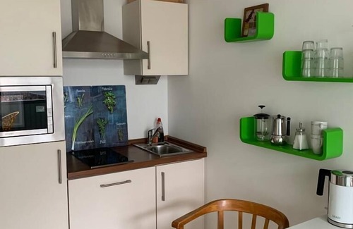 City Centre Regensburg Apartment | Centrally located apartment (20 sqm) with underfloor heating and balcony