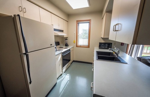 Plymouth Apartment | Centrally located apartment