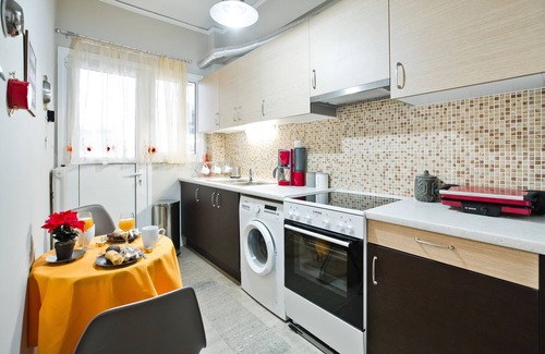 Pasalimani Apartment | Centrally located apartment and yet quiet living.