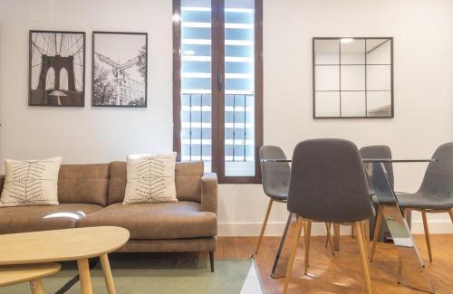 Embajadores Apartment | Centrally located apartment in Madrid