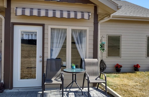 Louisville House | Centrally located between Omaha and Lincoln in a quiet community.