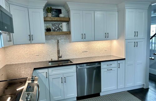 Cohasset House | Centrally Located Beautifully Renovated Colonial-