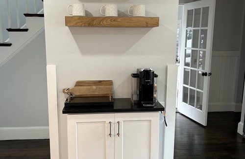 Cohasset House | Centrally Located Beautifully Renovated Colonial-