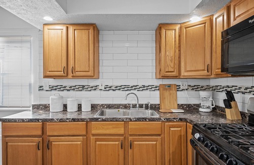 Cleveland House | Centrally located, cheerful, spacious 3-bedroom home.