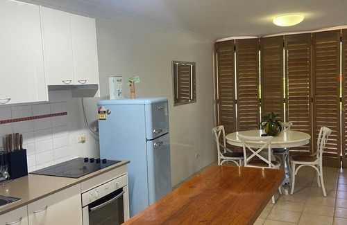 Miami Apartment | Centrally Located Coastal Getaway – Walk to Beaches, Cafes & More